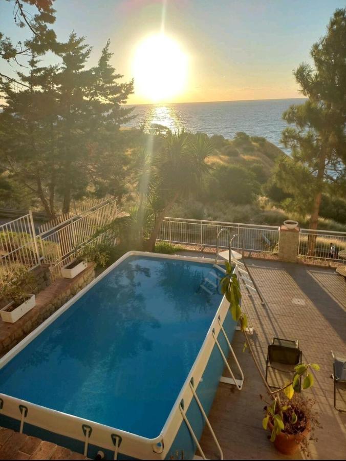 Villa'S Apartment On The Beach, Swimming Pool A/C Palermo Dış mekan fotoğraf